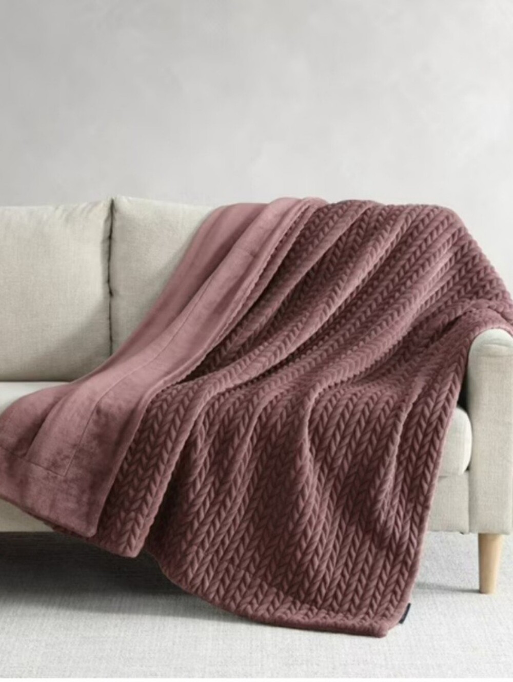 Ann Taylor Reversible Quilted Chevron Throw Blanket in Mauve. New With Tags